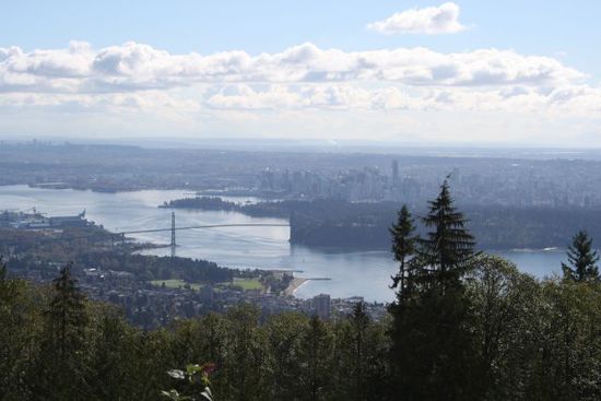 Blick von unserem neuen Arbeitsplatz auf Vancouver - Cypress Mountain