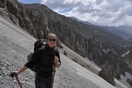 Fieser Weg durch steile Geröllfelder