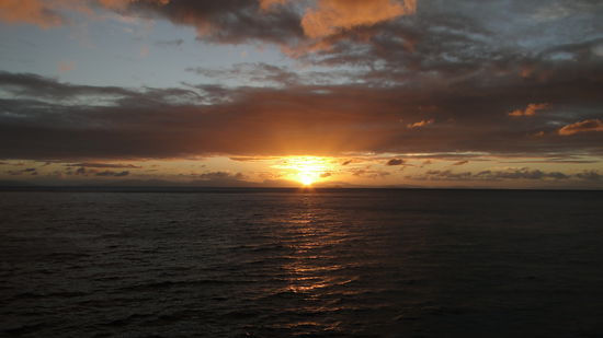 Sonnenuntergang vom Segelboot aus