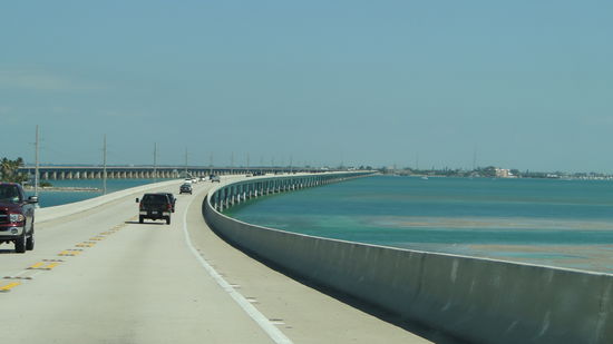 eine der vielen Brücken die die Inseln der Florida Keys miteinender verbinden