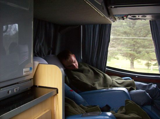 Wir müssen hier erwähnen, dass das Busnetz in Südamerika mehr als gut ausgebaut ist.
Wie man sieht hat man doch relativ viel Platz.