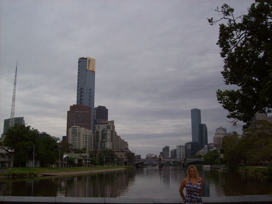 Blick auf die Stadt vom Yarra-Fluss aus