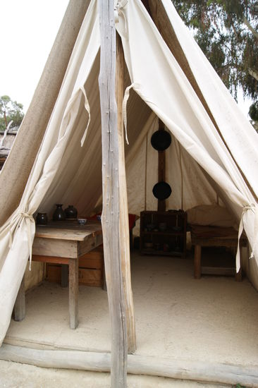 Goldgräberbehausung (digger tent)