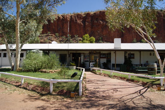 Typisches Roadhouse (Glen Helen Gorge)