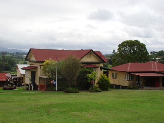 Die ehemalige Mine wurde in ein Museum umgestaltet. Bemerkenswert im 1990 stand das Goldminenzentrum 2 Meter unter Wasser...