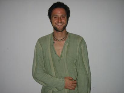 Hallo Mama, Hallo Papa, wie ihr seht gehts eurem Sohnemann blendend
!!!