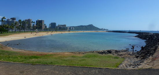 Künstlich aufgeschüttete Lagune am Ala Moana Beachpark