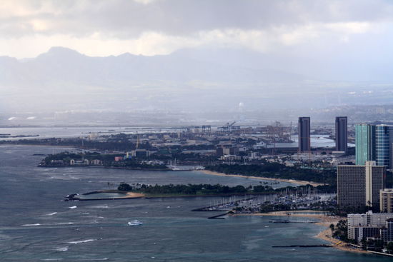 Blick auf Hafen, Magic Island mit Lagune, Waikiki Harbour und das Hilton mit der Hotel eigenen Lagune