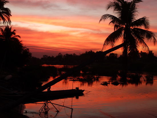 das allfaellige Sonnenuntergangsfoto von meiner Veranda auf Don Khone