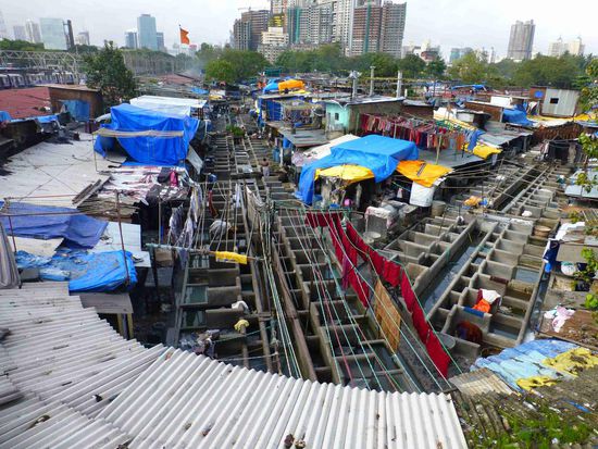 Die Dhobi Ghats, da Samstag ist, scheint nicht der volle Betrieb zu sein
