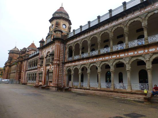 alle Bilder sind vom Mubarak Mandir...