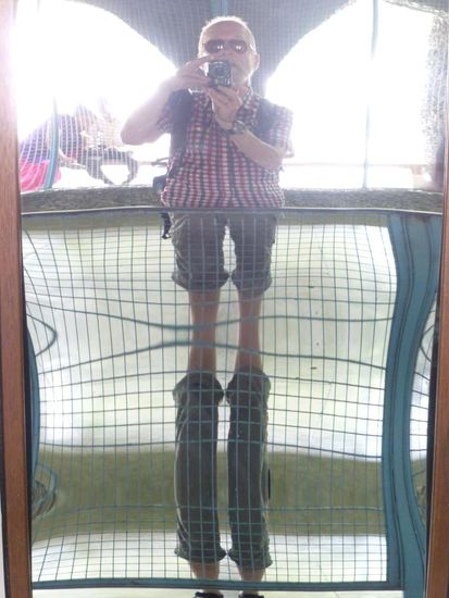 das Zerrspiegelkabinett erinnert mich an die Kirmes in meiner Kindheit