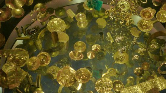 das ist die Glasplatte im Boden