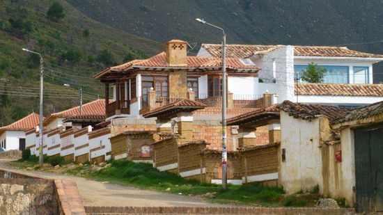 beim Aufstieg zum Mirador passieren wir schicke Häuser