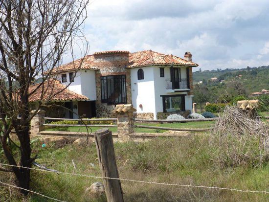 ... rechts und links der Straße