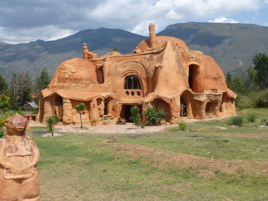 und natürlich das Clay House!