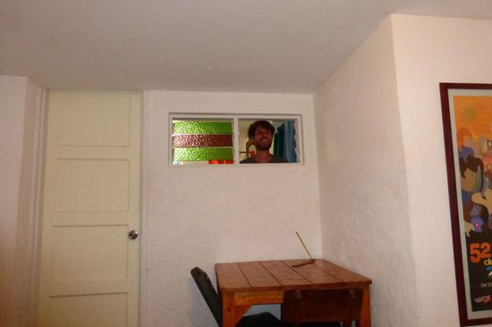 ... und das Fenster zum Bad !? , das durchaus ...