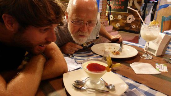 freuen - Gino de Rosa spendiert einen Nachtisch