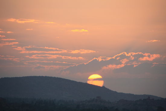 ...schon mal aufgefallen, dass die viel häufiger sind als die Sonnenaufgänge?