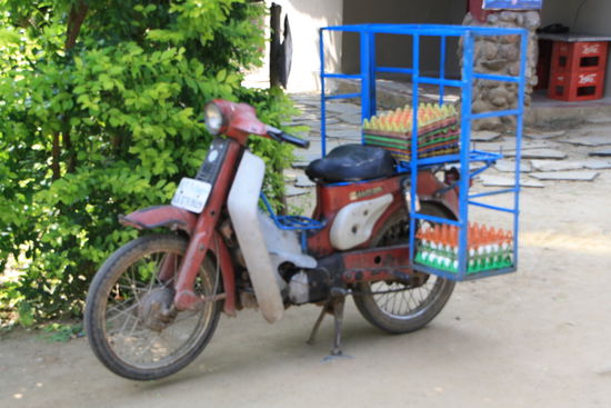 Vielleicht nicht klingelingeling, sonder eher knatterknatter, hier kommt der Eiermann.