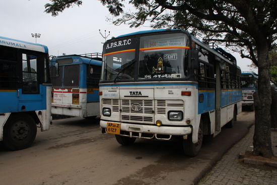 Mit diesem vertrauenserweckenden Vehikel ...