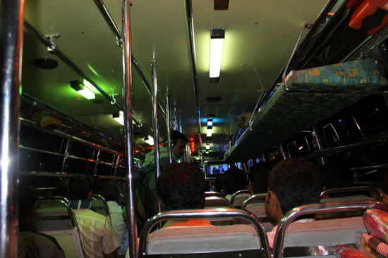 Discobus. Morgens schon die volle Dröhnung!