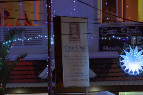 ... aber das Hotel hat ja auch gleich noch den richtigen Namen!