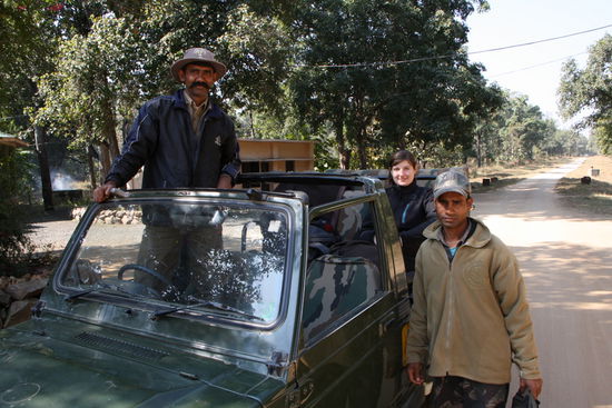 Unser super Fahrer (li) und der Nationalpark-Guide (re).