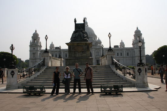 Audienz bei Queen Victoria: Lea, Anne, Rian und ich.