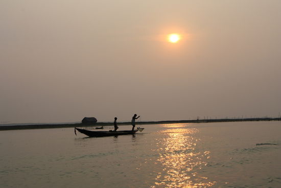 Shrimp-Fischer in traumhafter Kulisse.