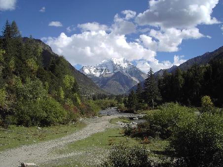 der berg YALA