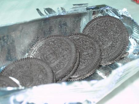 @mike: oreos zum fruehstueck, das waere wohl dein ding, oder