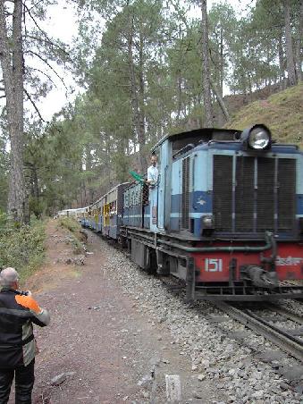 die schmalspuirbahn nach shimla