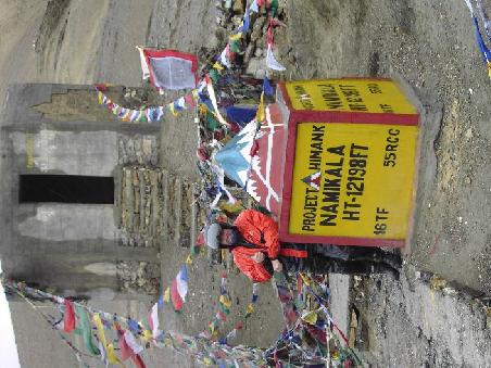 3.716 m NAMIKA LA (12.190 ft)