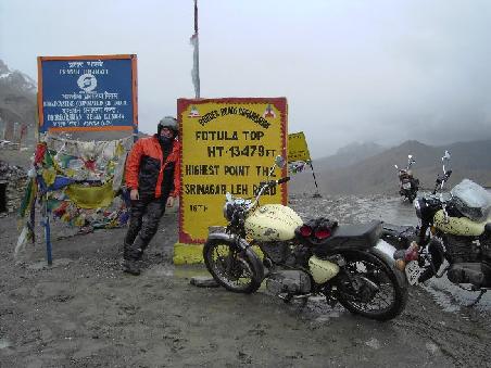4.097 m FATU LA (13.479 ft)