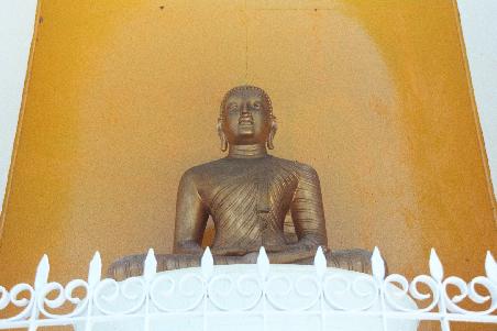 so und nun sollte man noch wissen, welcher budha wohin gehoert ...