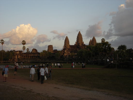 "Angkor Wat bei Sonnenuntergang"