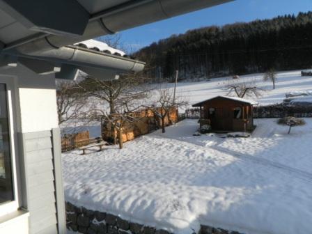 Ein letzter Blick ins winterliche Sauerland...und los geht`s. Das nächste Mal melden wir uns schon vom anderen Ende der Welt...