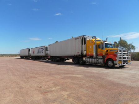 Hier mal einer der Roadtrains