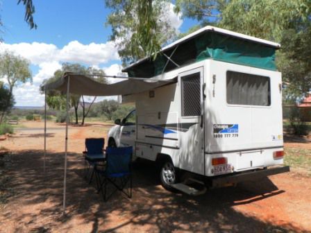 passend zum Wetter bietet unser Adventure-Camper eine Markise...