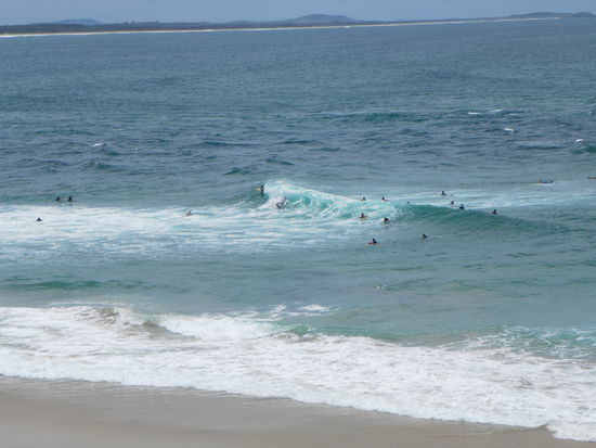 Ausnahmsweise mal zu sehen  Surfer!