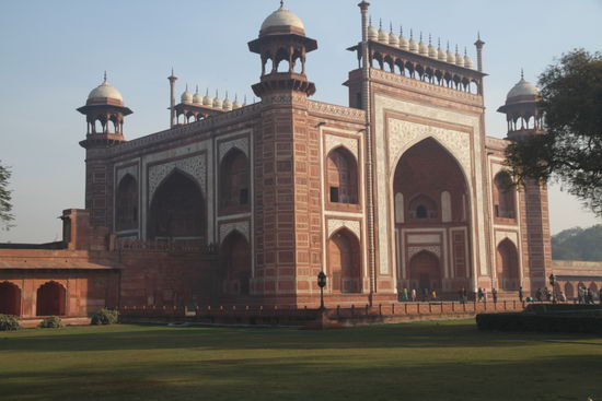 Östliches Eingangstor