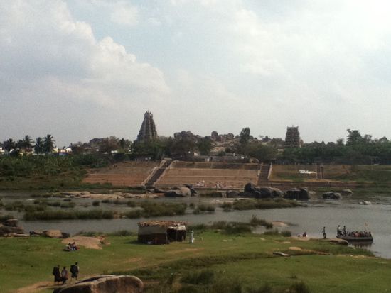 Auf der anderen Flussseite