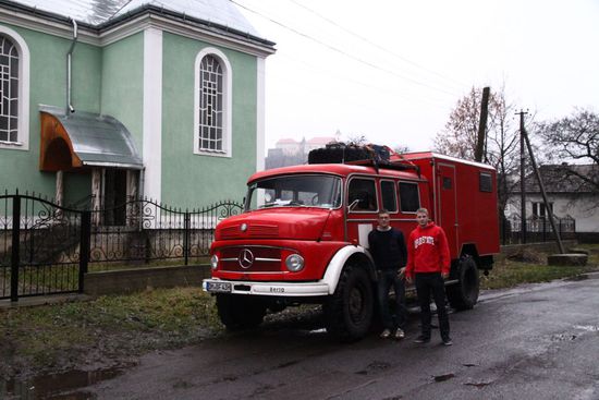 Mittagspause: Erbseneintopf mit Sauerkraut (v.l.n.r.  )