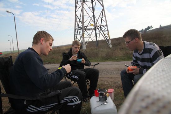 Frühstück neben der Müllkippe