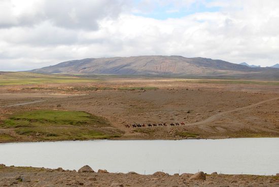 Reitergruppe an der Hvítá