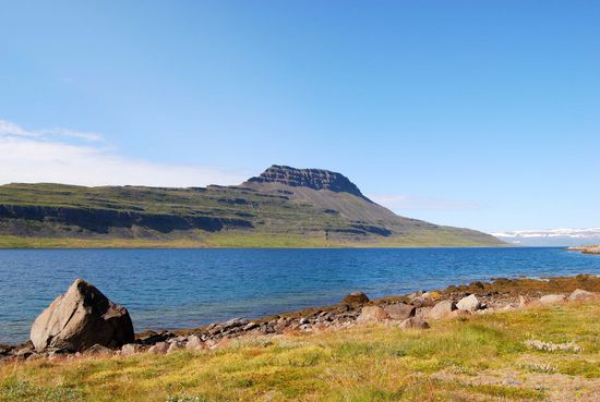 am Hestfjörður