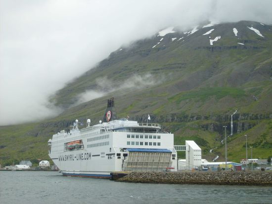 "Norröna" in Seyðisfjörður