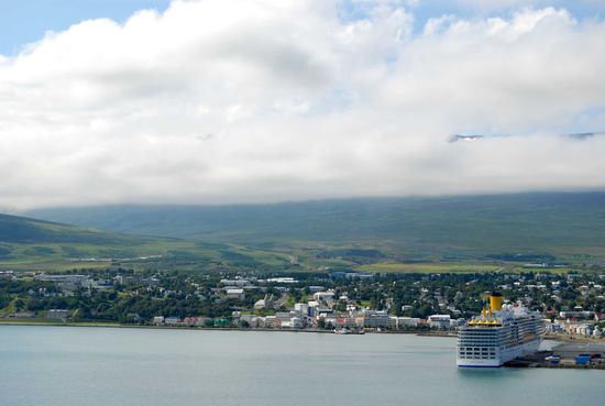 die letzten Eindrücke von Akureyri bei der Weiterfahrt