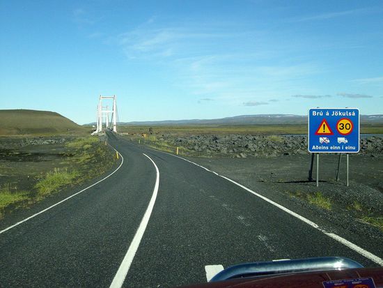 Brücke über die Jökulsá